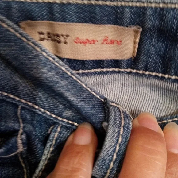 William Rast Daisy Super Flare jeans GUC women size 27 - Picture 3 of 9